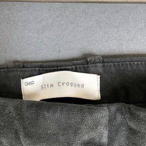 Gap slim crop pants. Black 00R